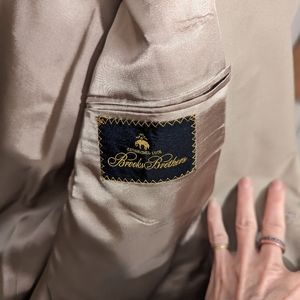 Brooks Brothers Cotton Blend 2pc suit - new, never worn - 42L / 36